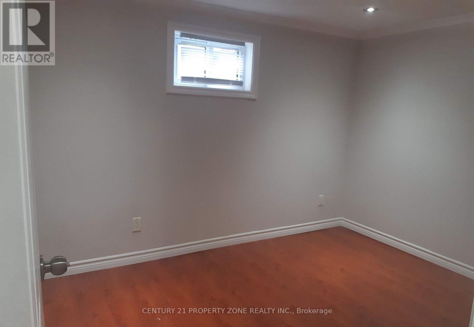Upper - 164 Earnscliffe Circle, Brampton, Ontario  L6T 2B7 - Photo 5 - W13230682