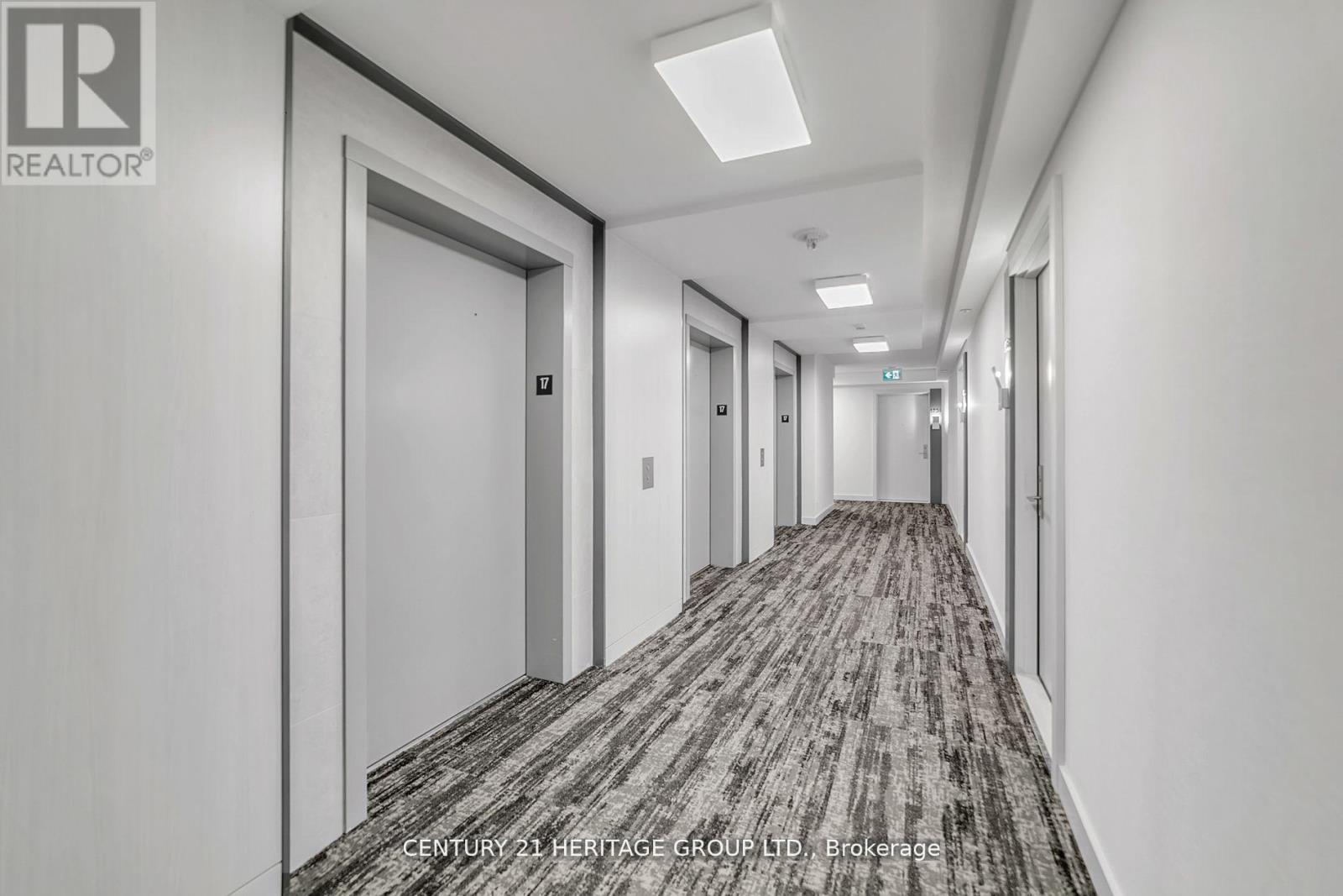 1701 - 30 Samuel Wood Way, Toronto, Ontario  M9B 0C9 - Photo 1 - W13230722