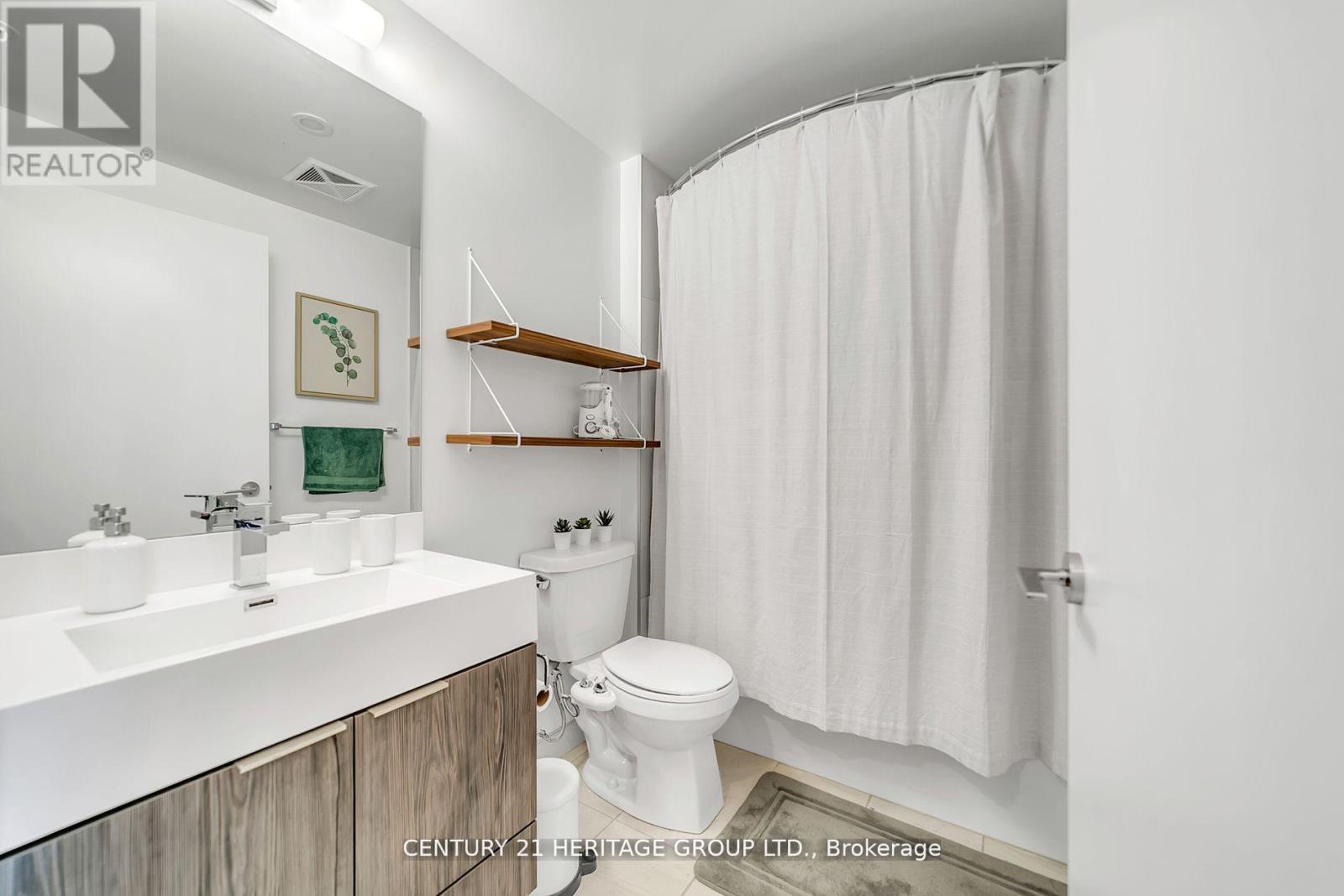 1701 - 30 Samuel Wood Way, Toronto, Ontario  M9B 0C9 - Photo 5 - W13230722