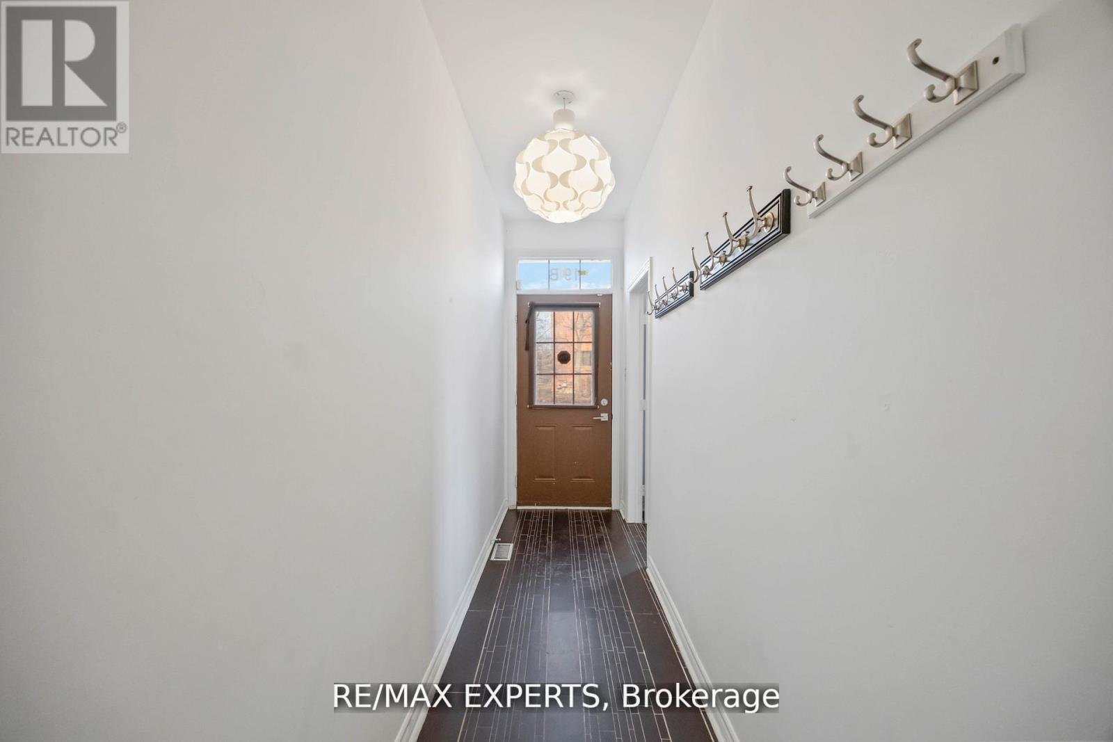 19b Oak Street, Toronto, Ontario  M9N 0A4 - Photo 9 - W13230730