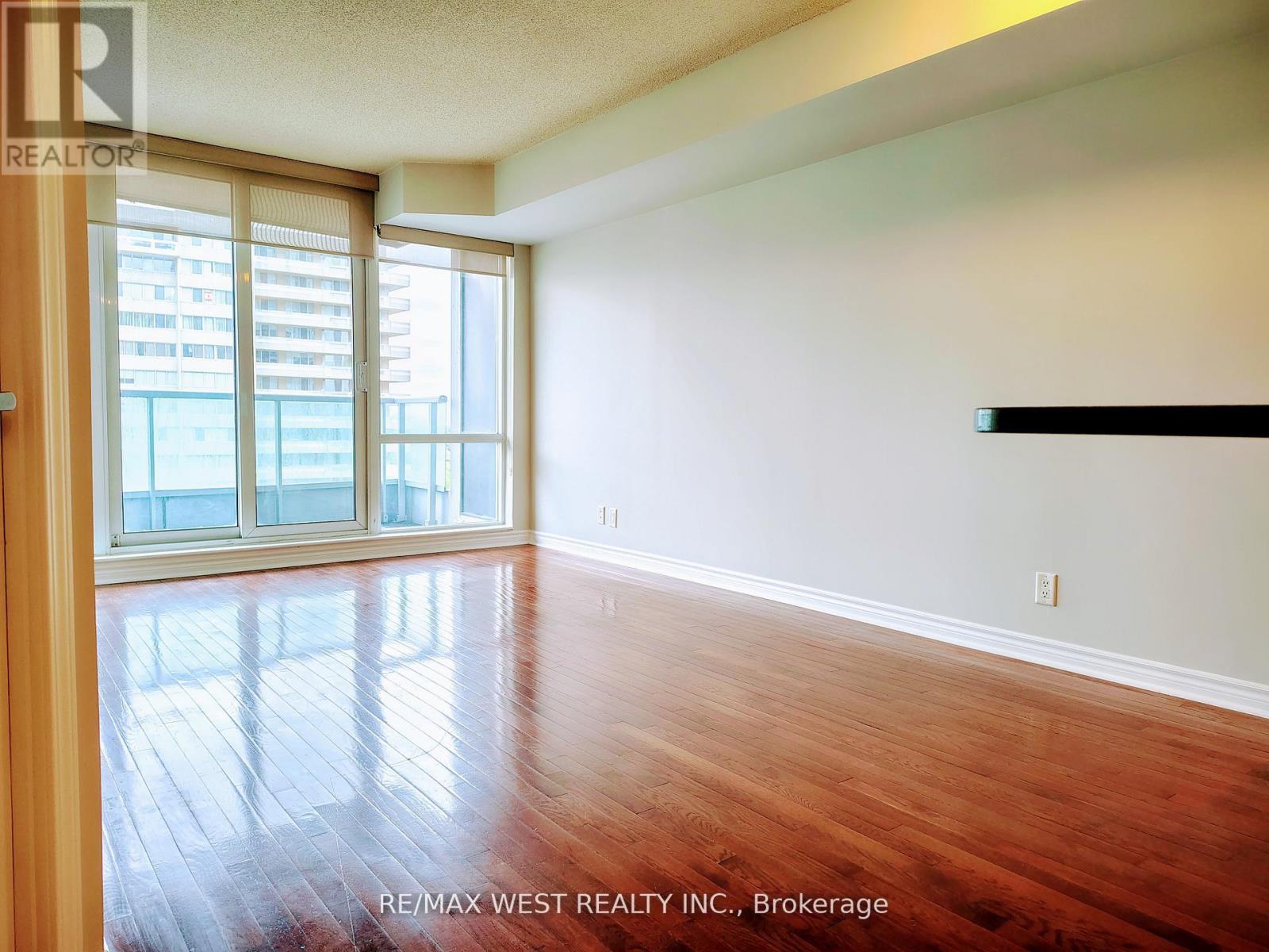 1301 - 1 Elm Drive, Mississauga, Ontario  L5B 4M1 - Photo 14 - W13230772