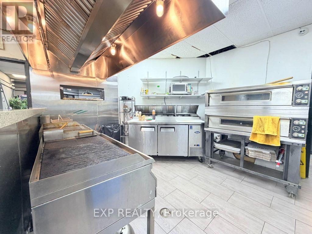#100 - 700 Dorval Drive, Oakville, Ontario  L6K 3V3 - Photo 22 - W13230804