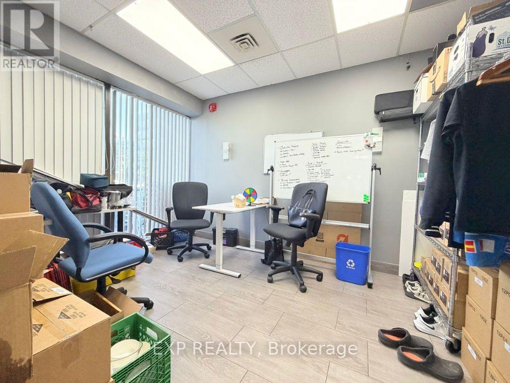 #100 - 700 Dorval Drive, Oakville, Ontario  L6K 3V3 - Photo 28 - W13230804