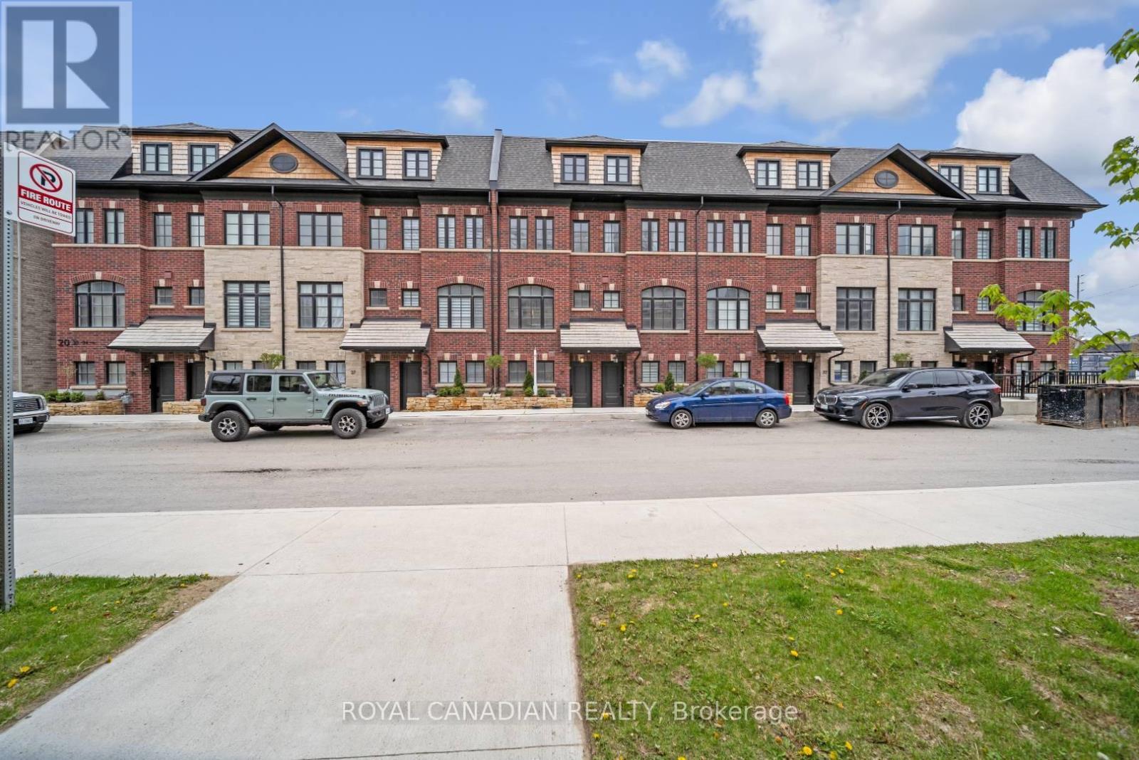 29 - 20 Lunar Crescent, Mississauga, Ontario  L5M 2R5 - Photo 4 - W13230824