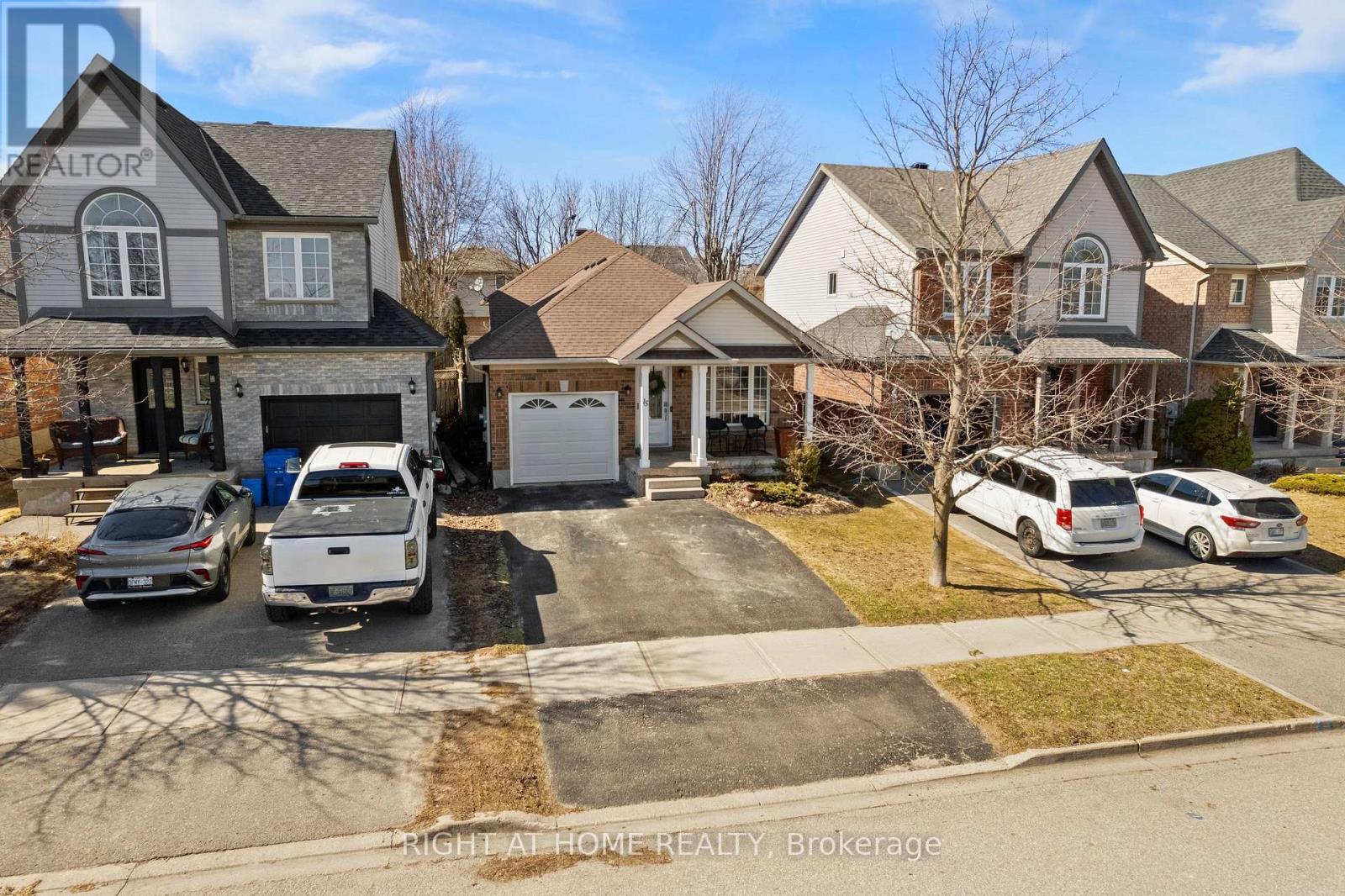 15 Settlers Road, Orangeville, Ontario  L9W 5E3 - Photo 2 - W13230836