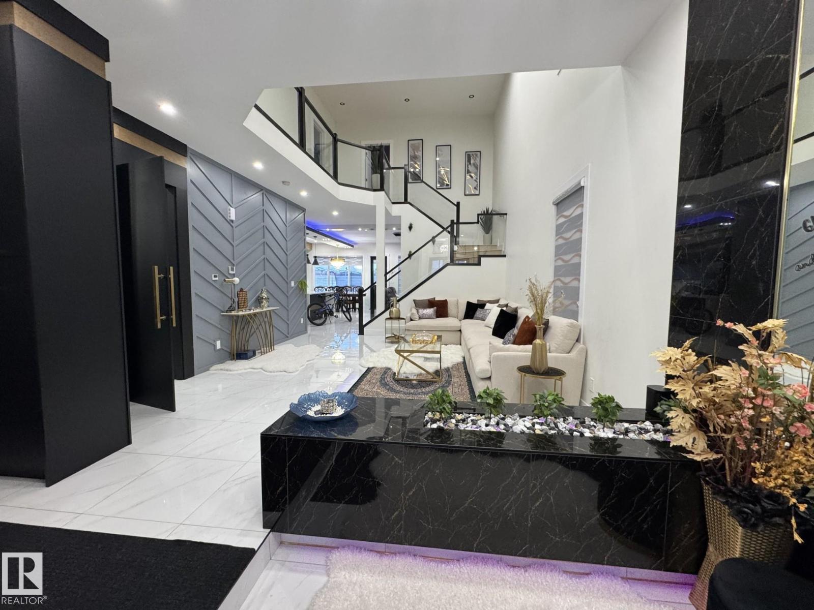 2123 18 Av Nw, Edmonton, Alberta  T6T 2L2 - Photo 4 - E4491266