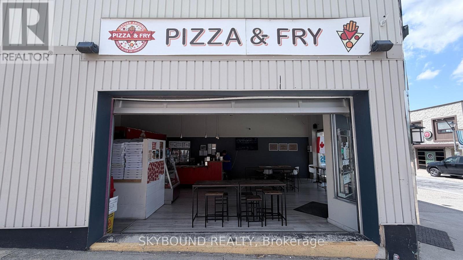 4572 Queen Street, Niagara Falls, Ontario  L2E 2L6 - Photo 6 - X13230674