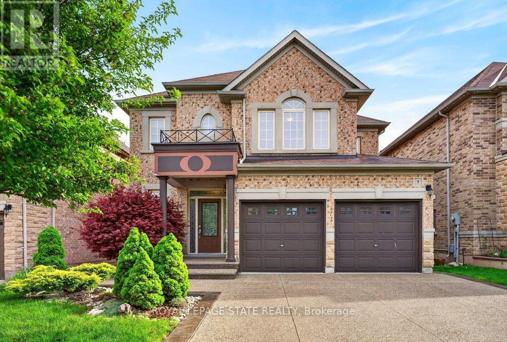 7 Summerwind Drive, Hamilton, Ontario  L9B 0E5 - Photo 1 - X13230712