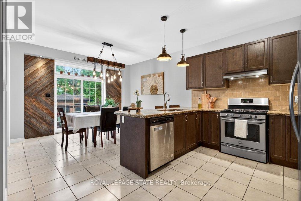 7 Summerwind Drive, Hamilton, Ontario  L9B 0E5 - Photo 12 - X13230712