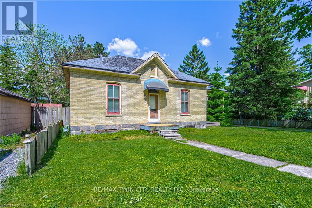 12 Myrtle Avenue, Cambridge, Ontario  N1S 2R9 - Photo 3 - X13230808