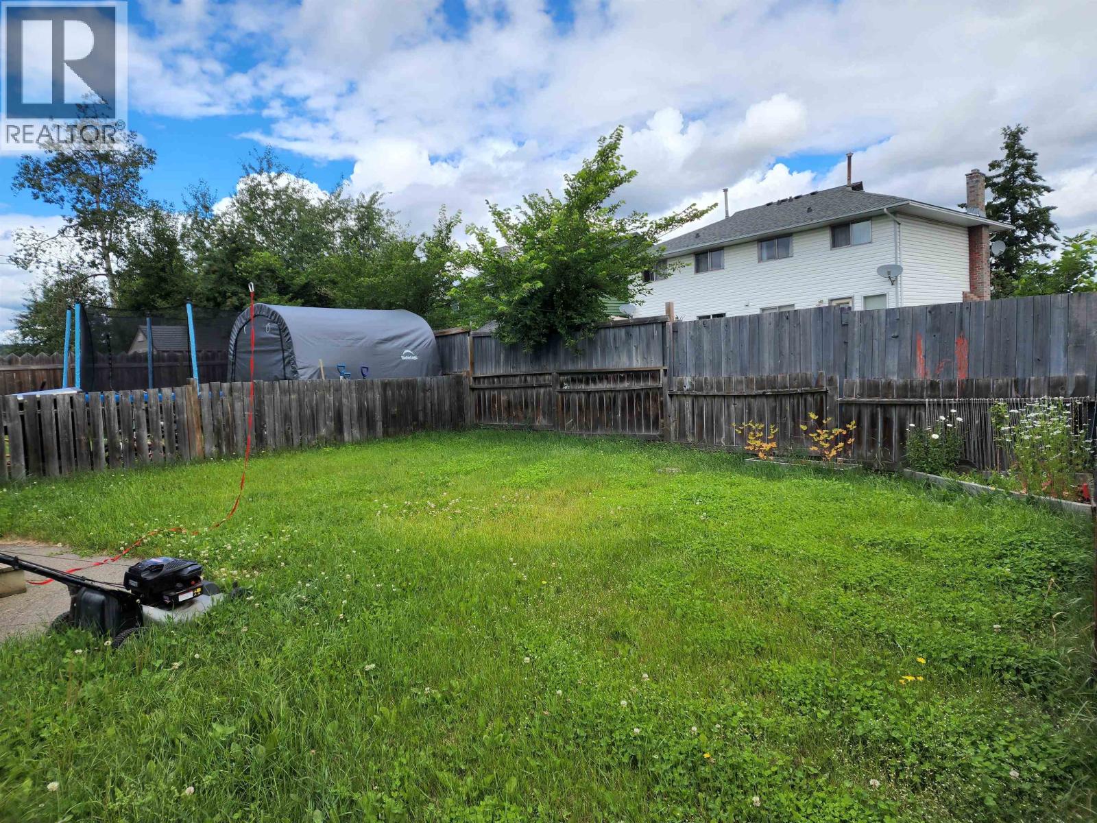 344-348 Mcintyre Crescent, Prince George, British Columbia  V2M 4P8 - Photo 4 - R3131291