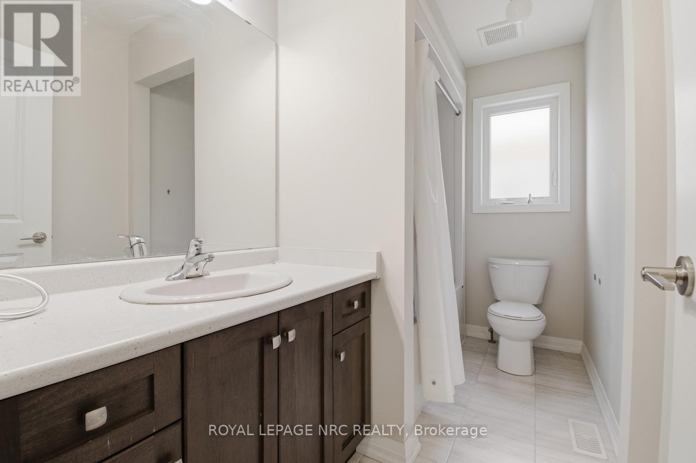 7437 Jonathan Drive, Niagara Falls, Ontario  L2H 3T3 - Photo 21 - X13230896