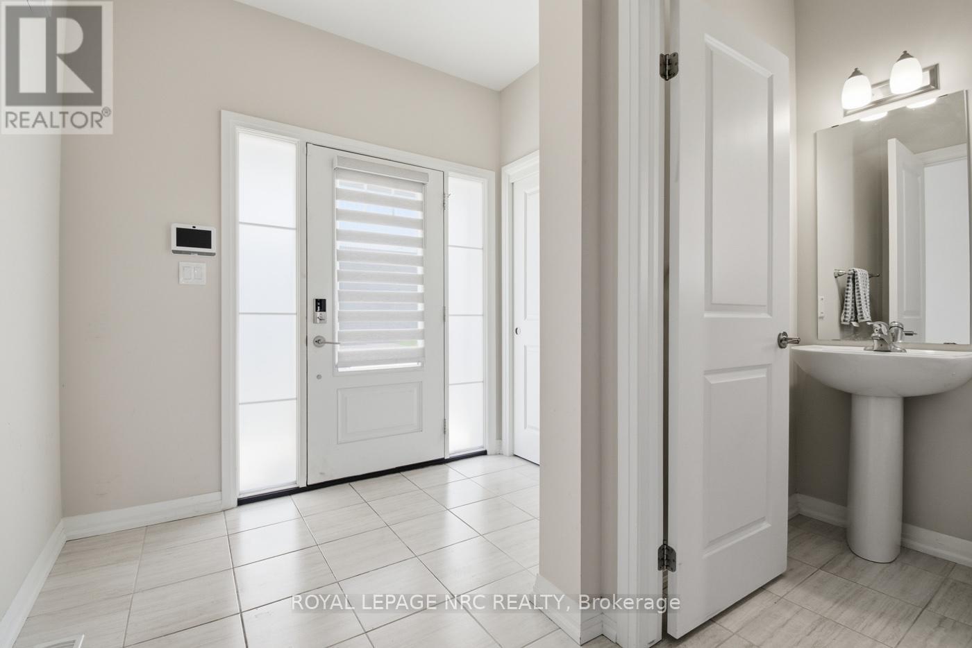 7437 Jonathan Drive, Niagara Falls, Ontario  L2H 3T3 - Photo 5 - X13230896