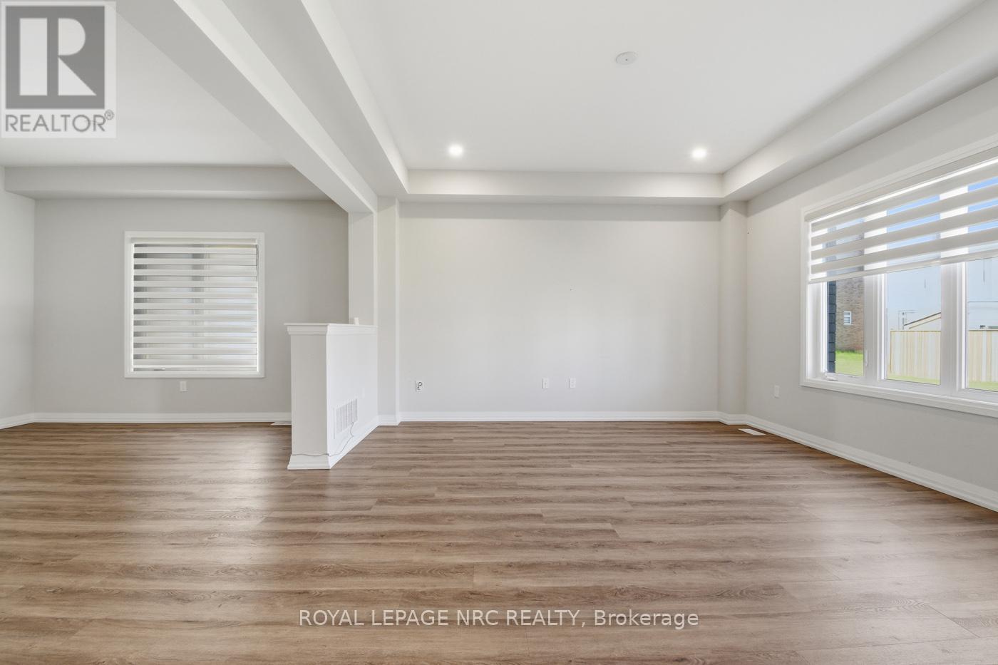 7437 Jonathan Drive, Niagara Falls, Ontario  L2H 3T3 - Photo 6 - X13230896