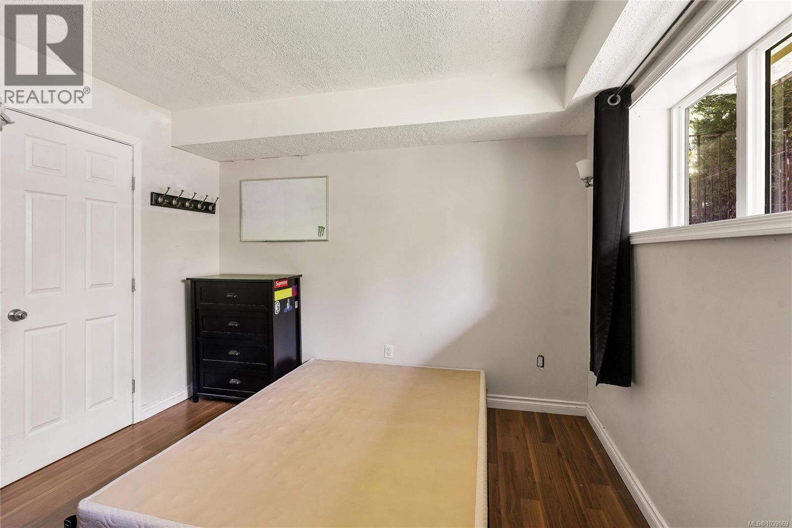 4094 Dawnview Cres, Saanich, British Columbia  V8N 5K1 - Photo 33 - 1039069