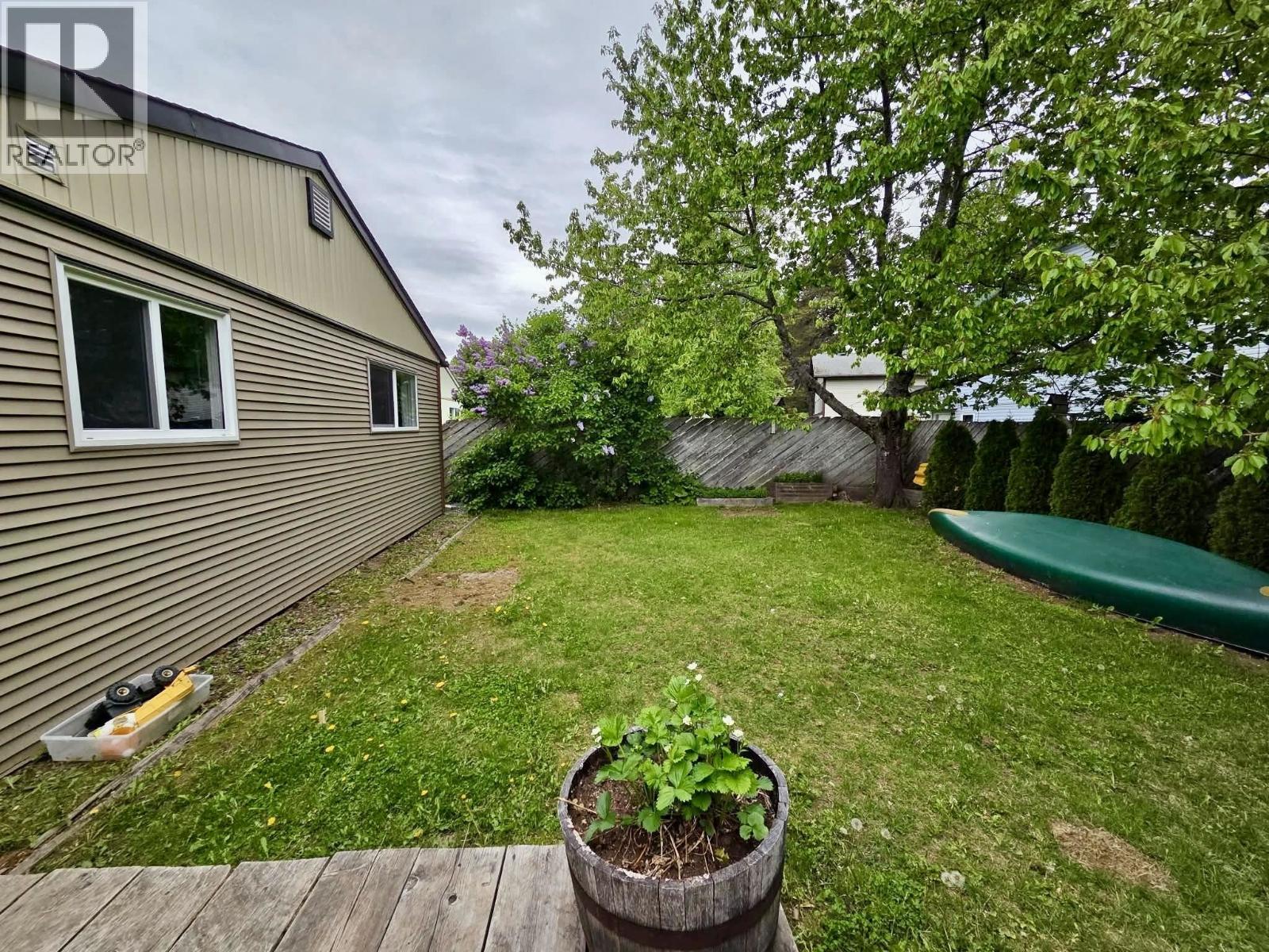 4636 WEBER AVENUE Terrace Photo 12
