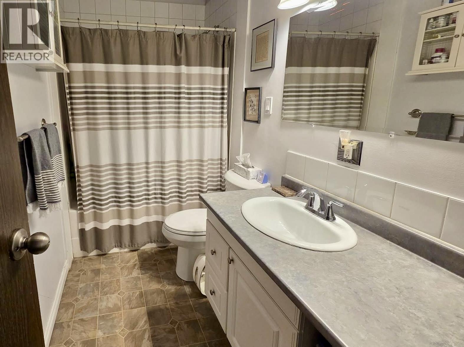 4636 WEBER AVENUE Terrace Photo 9