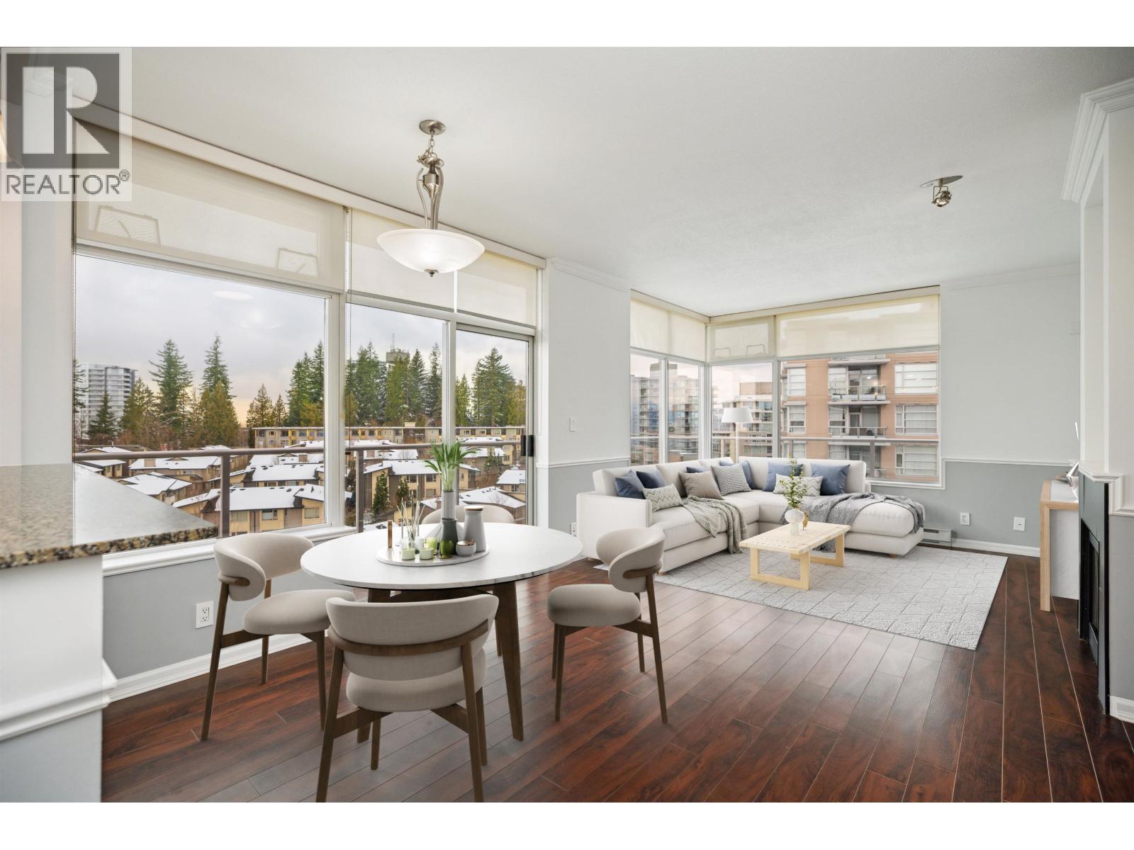904 9288 UNIVERSITY CRESCENT, Burnaby, British Columbia