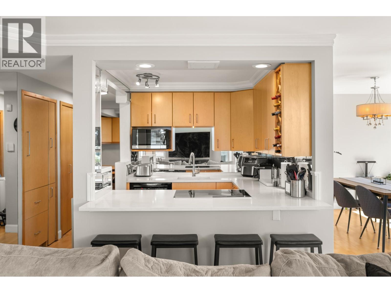 601 1575 Beach Avenue, Vancouver, British Columbia  V6G 1Y5 - Photo 8 - R3131252