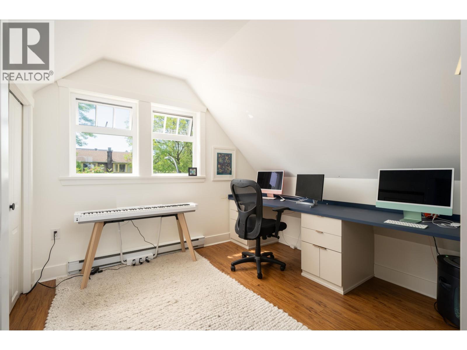 2470 Sasamat Street, Vancouver, British Columbia  V6R 4S8 - Photo 26 - R3131255
