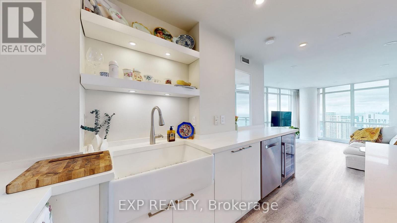 5315 - 11 Brunel Court, Toronto, Ontario  M5V 3Y3 - Photo 11 - C13230928
