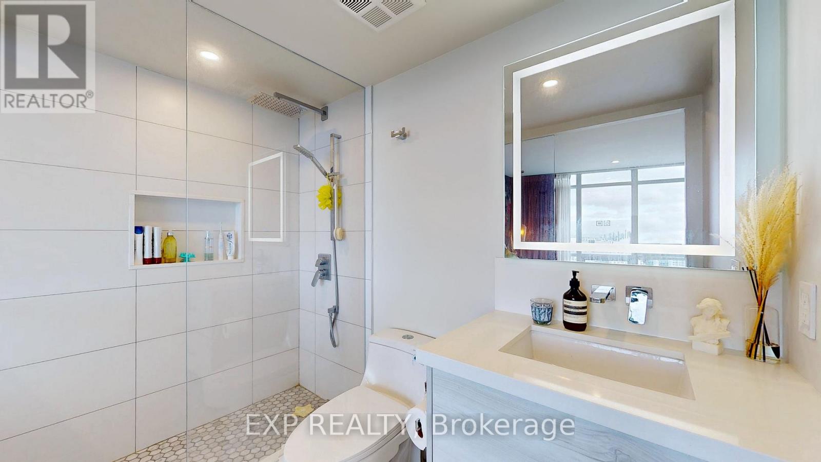 5315 - 11 Brunel Court, Toronto, Ontario  M5V 3Y3 - Photo 15 - C13230928