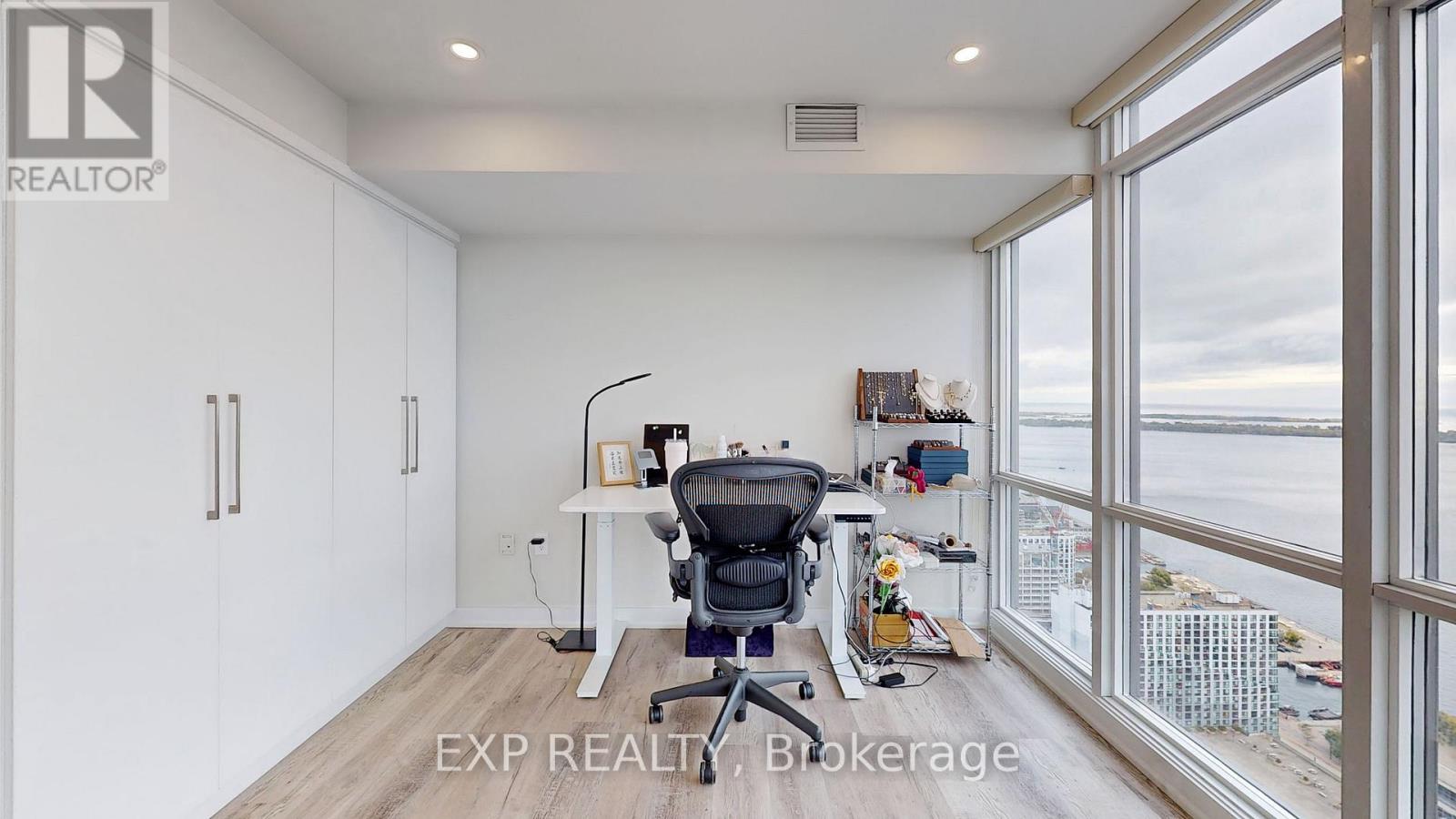 5315 - 11 Brunel Court, Toronto, Ontario  M5V 3Y3 - Photo 17 - C13230928