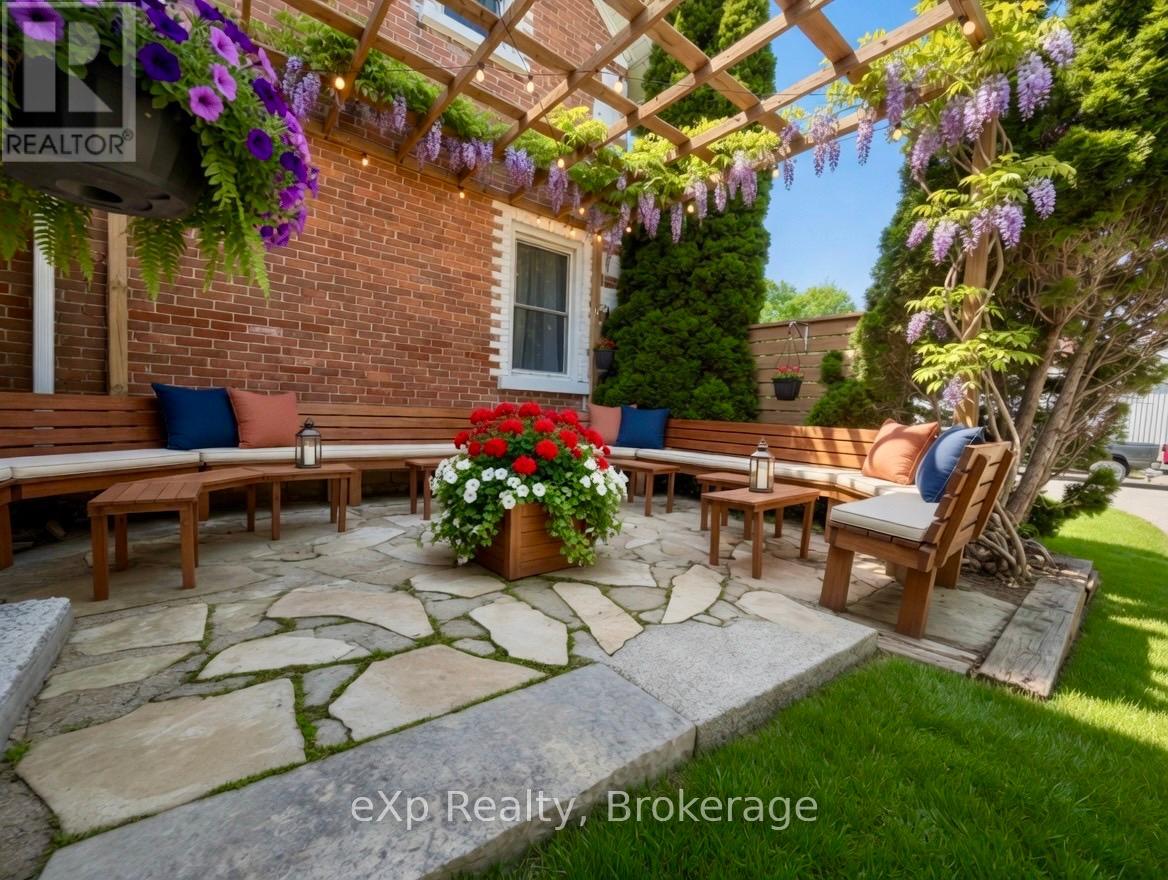 257 Queen Street S, Arran-Elderslie, Ontario  N0G 2N0 - Photo 2 - X13230950
