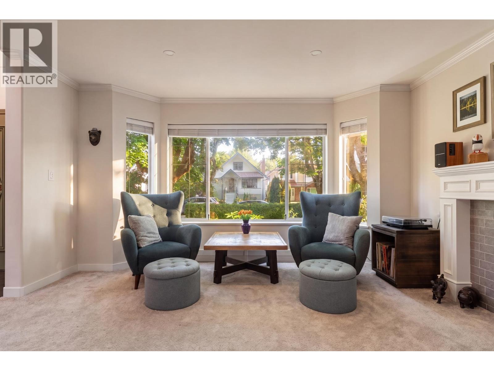 2950 W 15th Avenue, Vancouver, British Columbia  V6K 3A3 - Photo 4 - R3131205