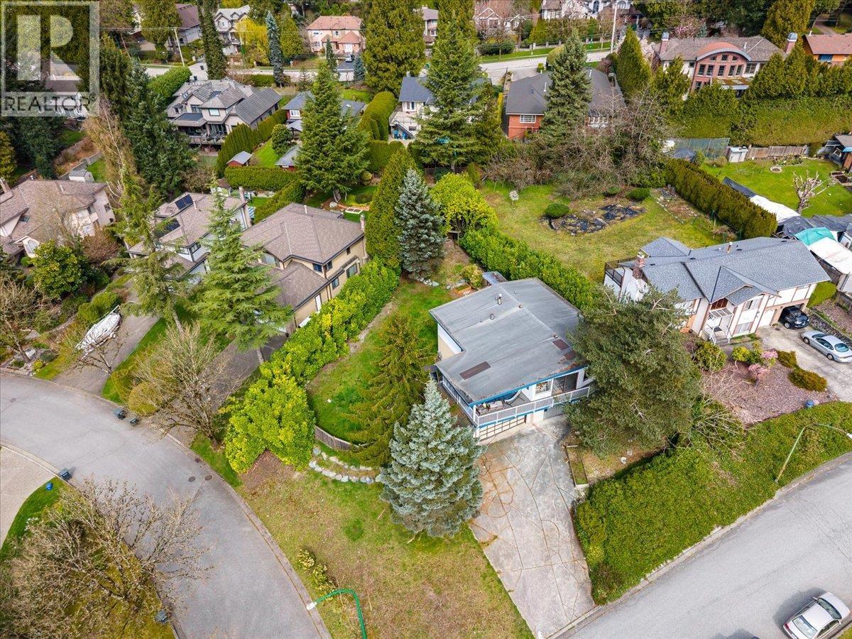 8071 Greenlake Place, Burnaby, British Columbia  V5A 3N5 - Photo 4 - R3131226