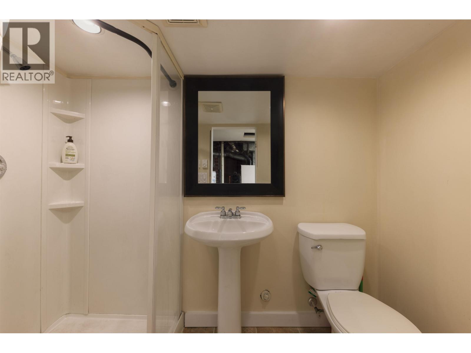 7952 15th Avenue, Burnaby, British Columbia  V3N 1X1 - Photo 28 - R3131259