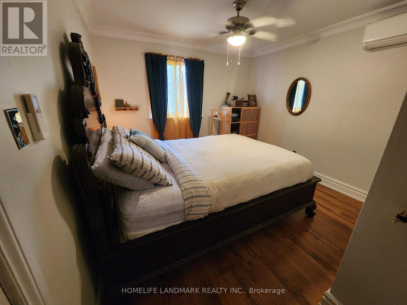 Upper - 213 Kenilworth Avenue, Toronto, Ontario  M4L 3S7 - Photo 9 - E13230932