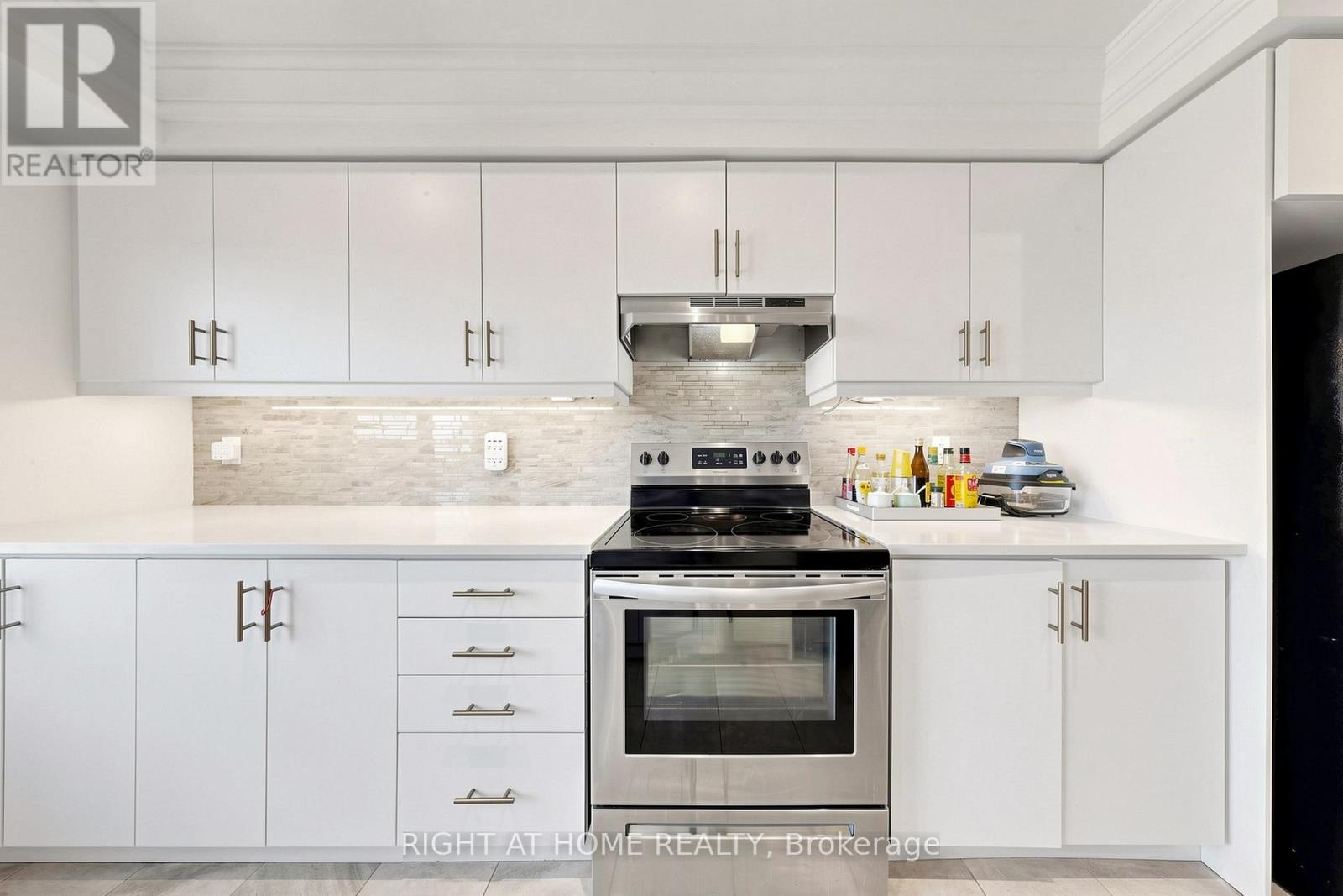 115 Mcalister Avenue, Richmond Hill, Ontario  L4S 0L2 - Photo 19 - N13230940