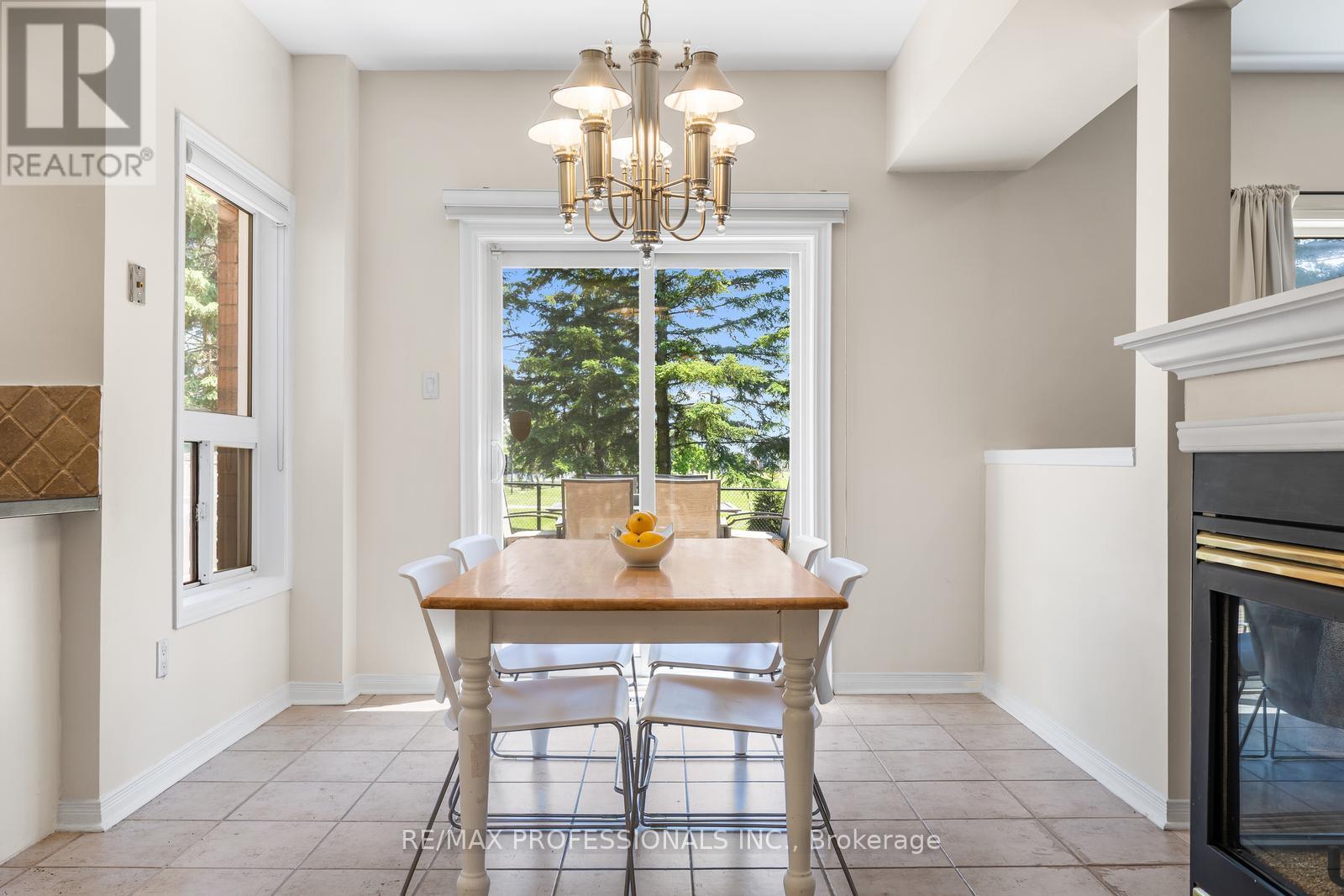 106 Hollybush Drive, Vaughan, Ontario  L6A 2H3 - Photo 15 - N13230944