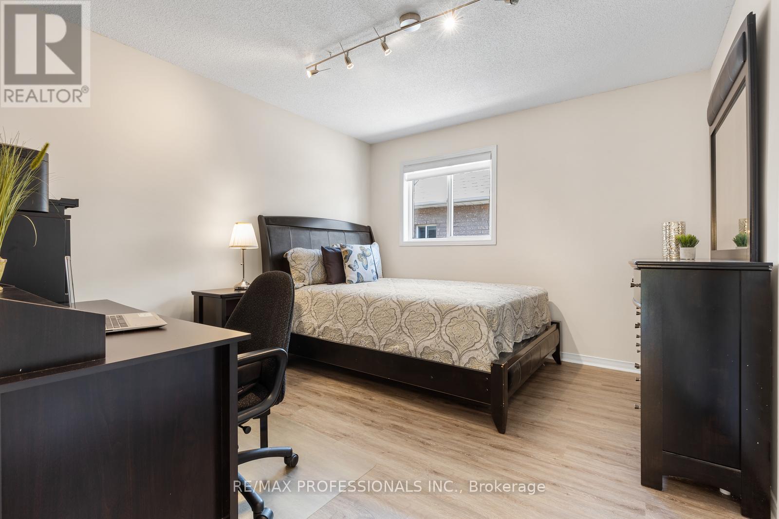 106 Hollybush Drive, Vaughan, Ontario  L6A 2H3 - Photo 35 - N13230944