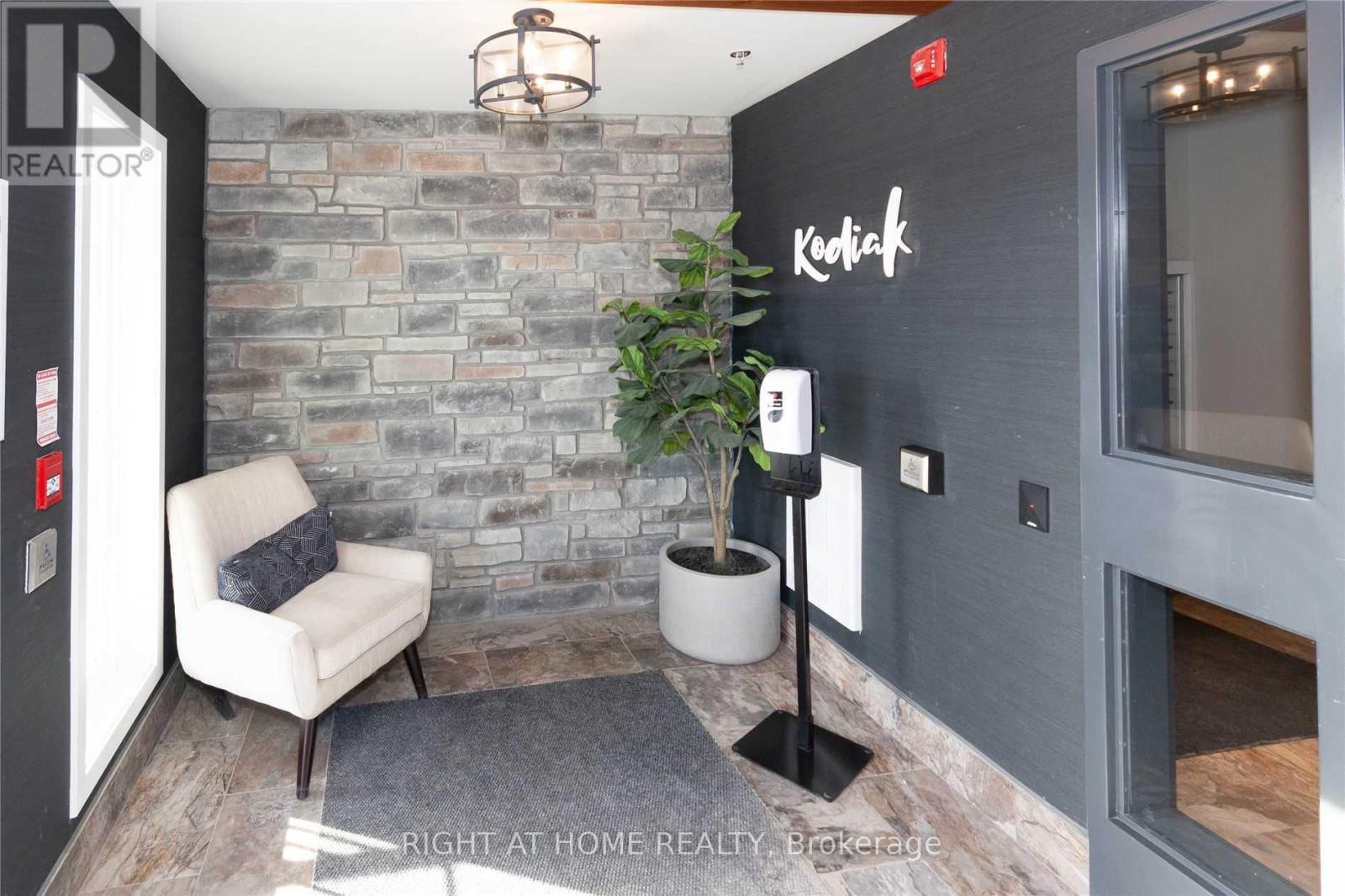 407 - 54 Koda Street, Barrie, Ontario  L9J 0J6 - Photo 3 - S13230922