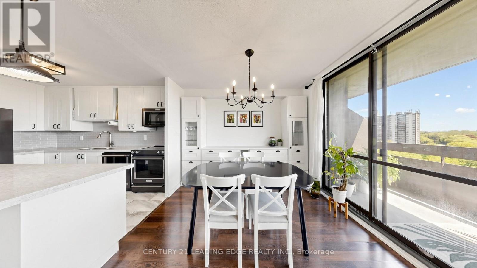 914 - 11 Wincott Dr Drive, Toronto, Ontario  M9R 2R9 - Photo 13 - W13230838