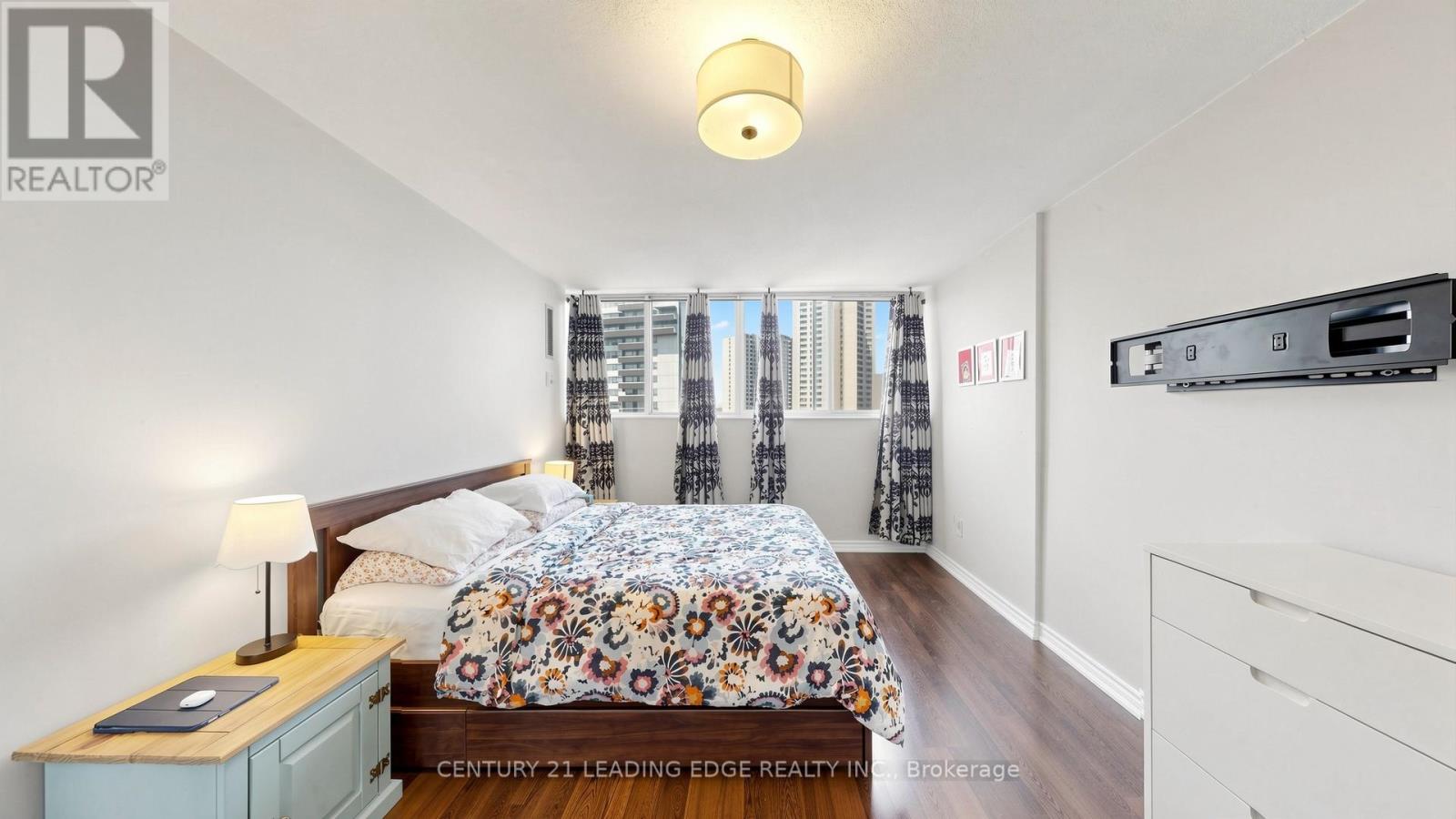 914 - 11 Wincott Dr Drive, Toronto, Ontario  M9R 2R9 - Photo 22 - W13230838