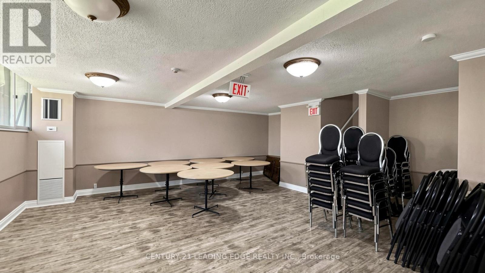 914 - 11 Wincott Dr Drive, Toronto, Ontario  M9R 2R9 - Photo 41 - W13230838