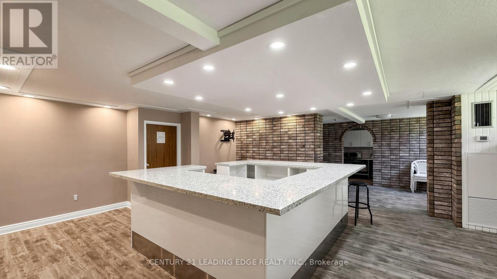 914 - 11 Wincott Dr Drive, Toronto, Ontario  M9R 2R9 - Photo 42 - W13230838