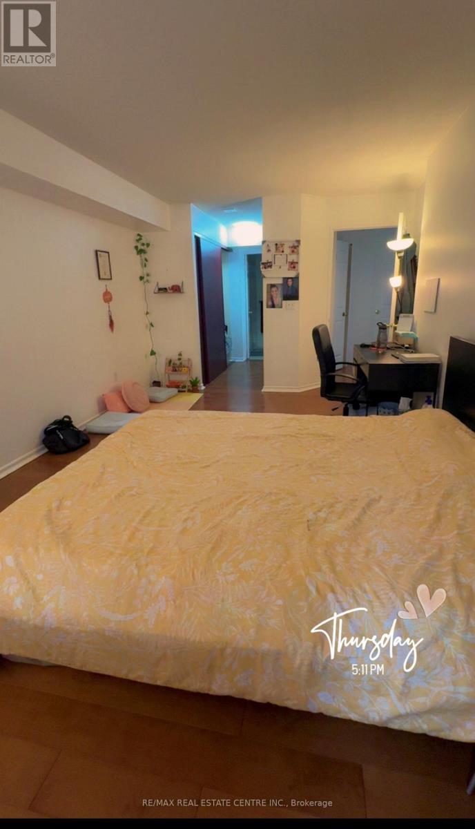 1710 - 335 Webb Drive, Mississauga, Ontario  L5B 4A1 - Photo 5 - W13230898