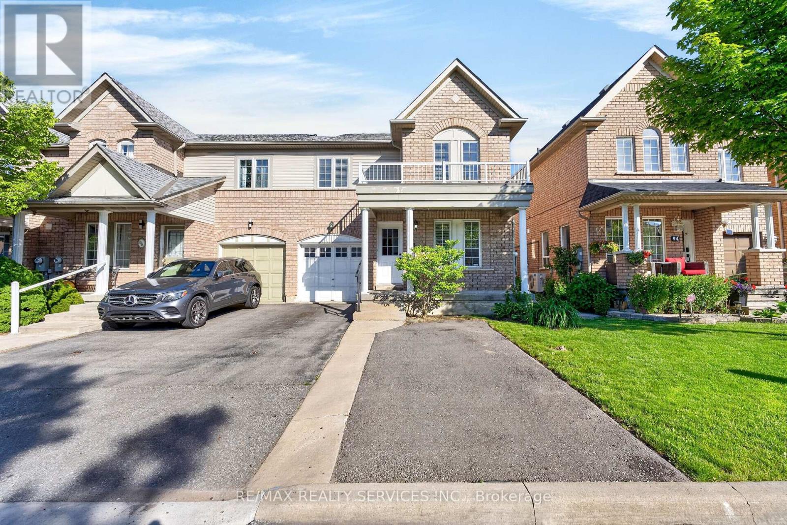 96 Tideland Drive, Brampton, Ontario  L7A 2V8 - Photo 2 - W13230902