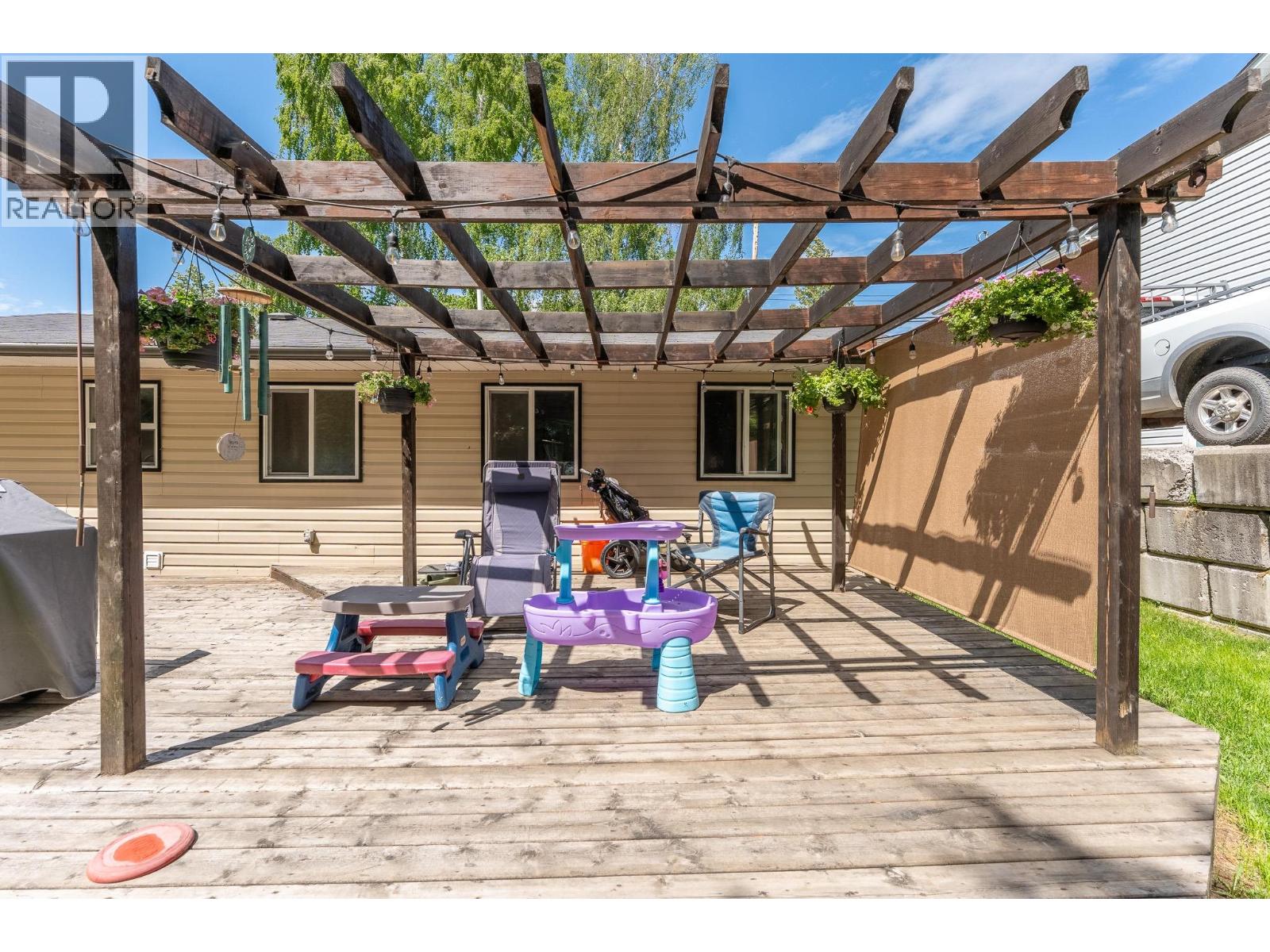 2073 Woodhaven Drive, Mount Alder, British Columbia  V2K 3C4 - Photo 7 - R3130818