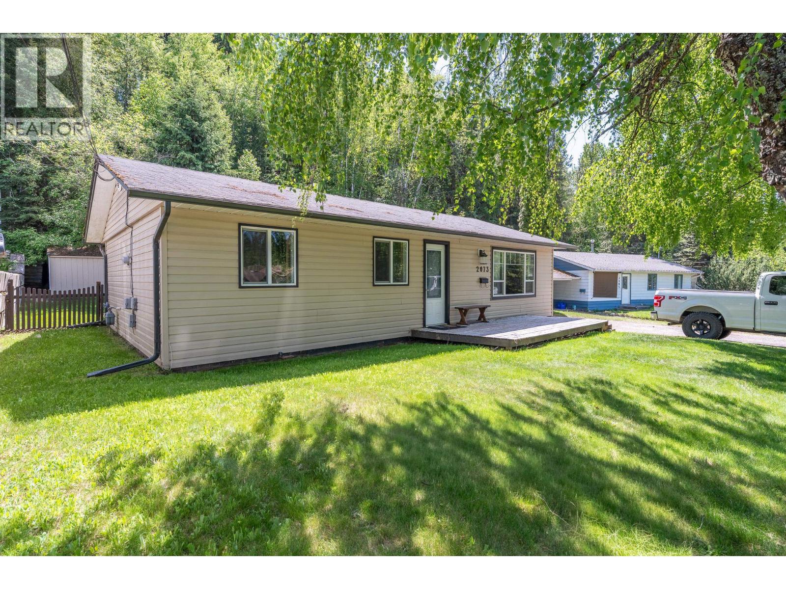 2073 Woodhaven Drive, Mount Alder, British Columbia  V2K 3C4 - Photo 2 - R3130818
