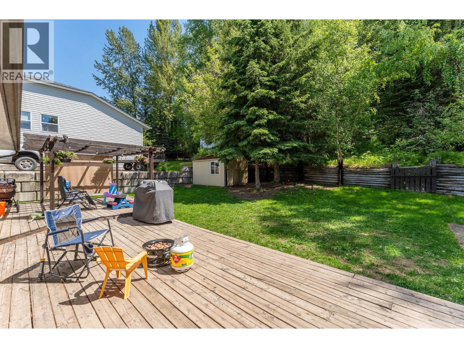 2073 Woodhaven Drive, Mount Alder, British Columbia  V2K 3C4 - Photo 5 - R3130818