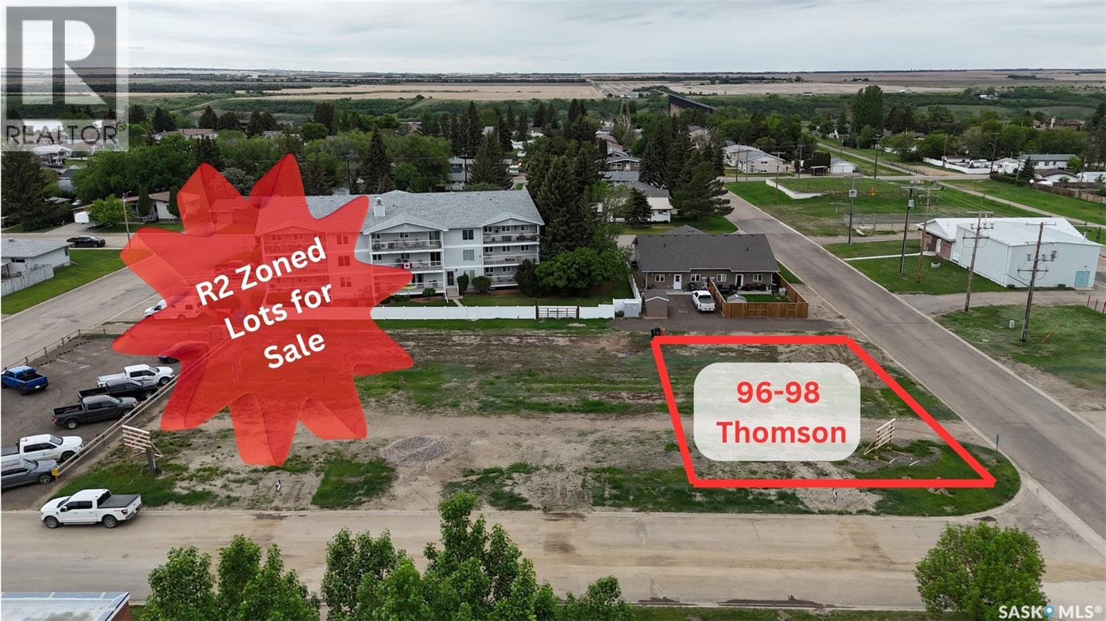 96-98 Thomson Street, Outlook, Saskatchewan  S0L 2N0 - Photo 1 - SK030216