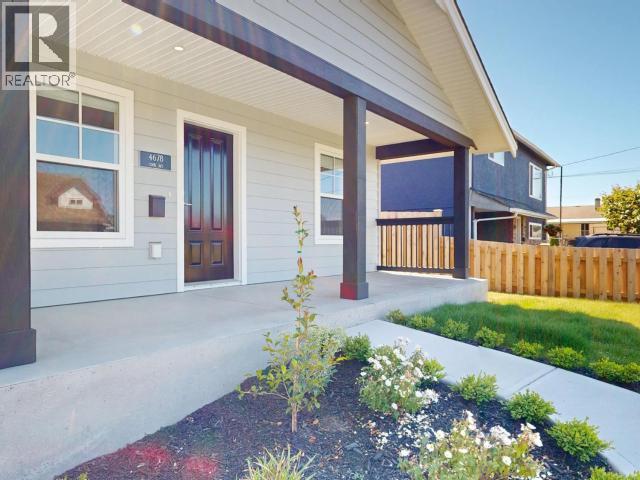 4678 Cook Ave, Powell River, British Columbia  V8A 3M3 - Photo 2 - 19563