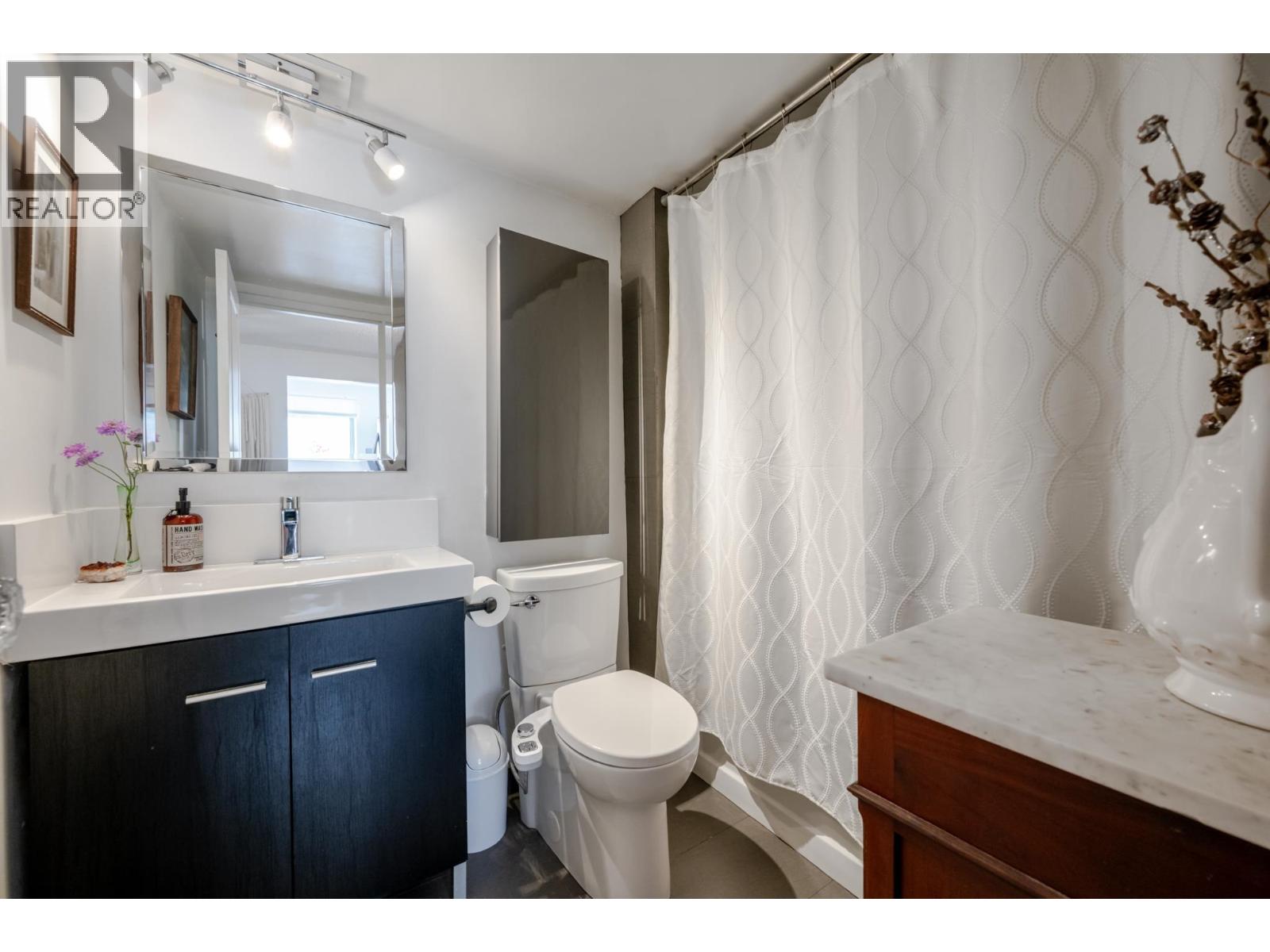 101 1875 W 8th Avenue, Vancouver, British Columbia  V6J 1V9 - Photo 25 - R3125248