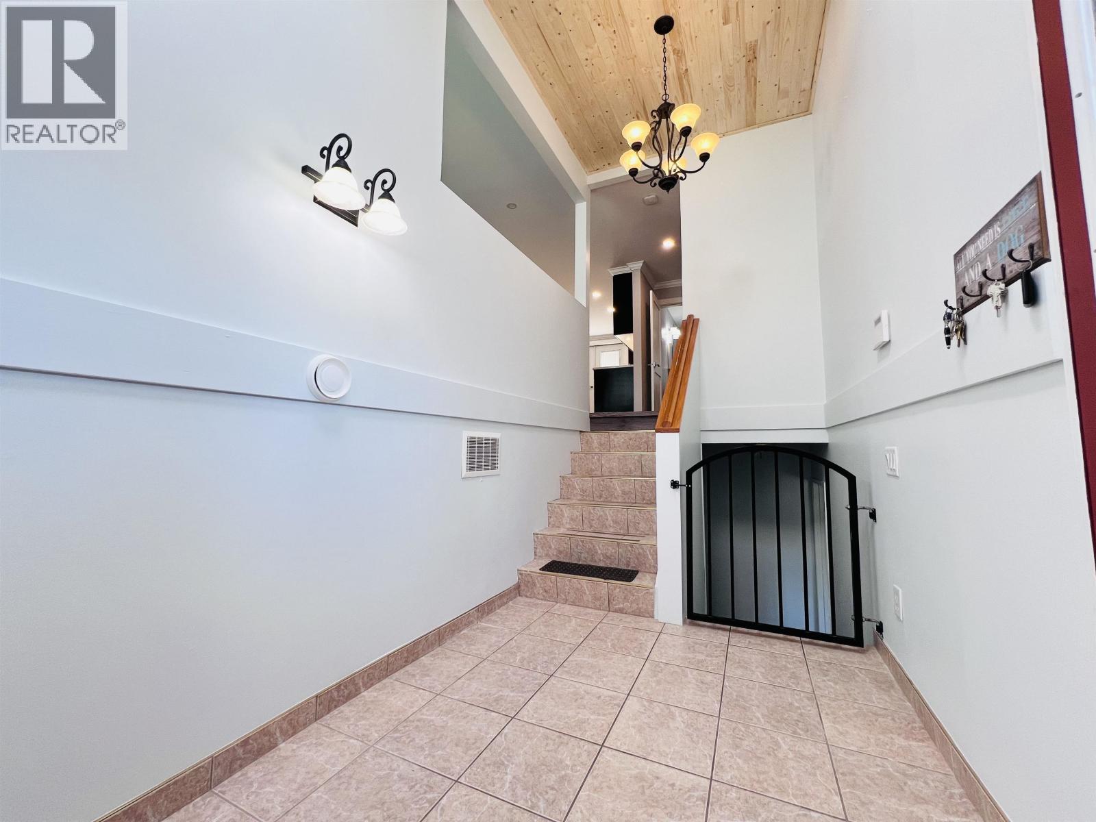 21066 Glenwood Avenue, Maple Ridge, British Columbia  V2X 8K5 - Photo 29 - R3130789