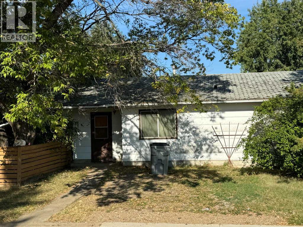 1237 6 Avenue, Wainwright, Alberta  T9W 1G2 - Photo 3 - A2162876